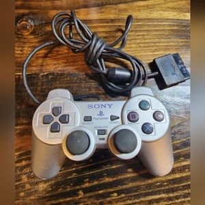 Official Sony PlayStation 2 PS2 DualShock Controller SCPH-10010 Silver Satin.